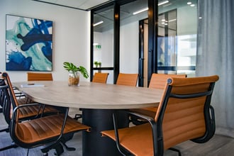 Follow the Everyday Journey of a Digital Startup as the Founders Challenge the Status Quo of the Traditional Office Supply Industry